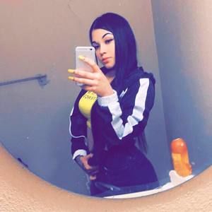 Meet your Posher, Gabriela